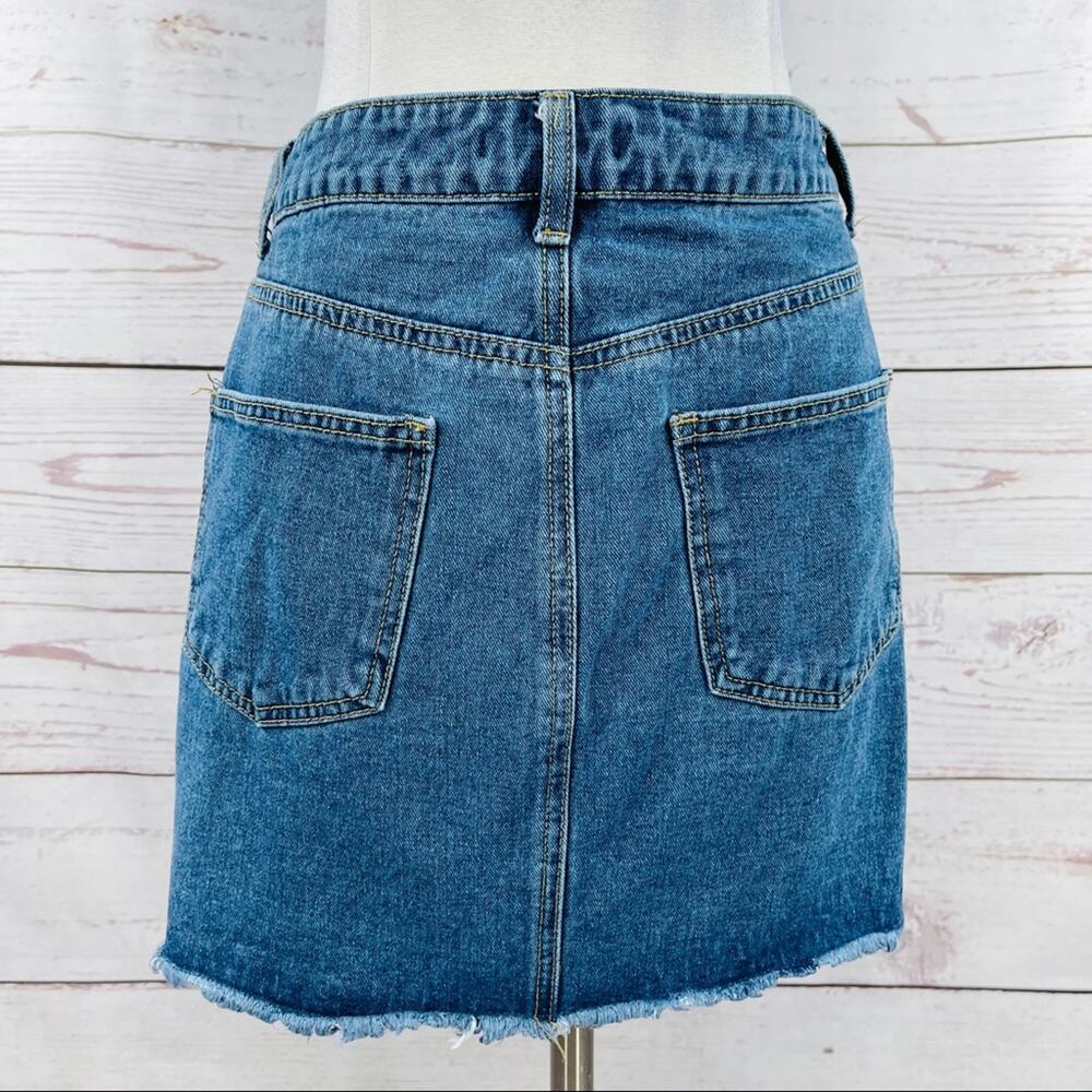 Forever 21 denim mini skirt raw hem large - Picture 5 of 7